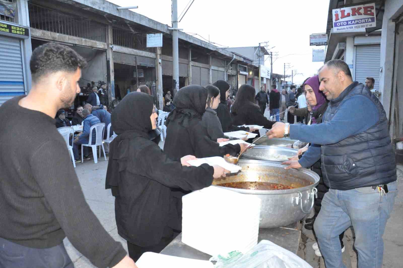 Salihli Eski Sanayi Esnafı 14. geleneksel iftarda buluştu
