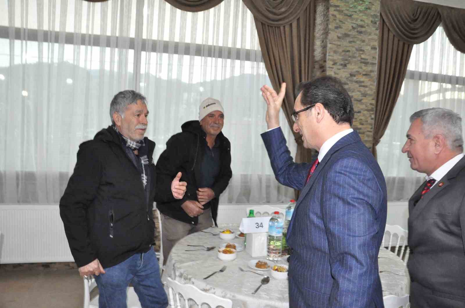 Salihli Kaymakamı Güldoğan, şehit aileleri ve gazilerle iftarda buluştu
