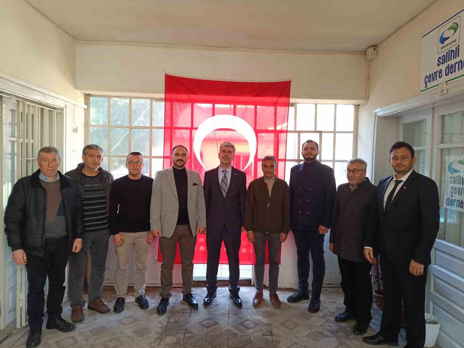 Salihli Türk Ocakları’nda Ednan Aras güven tazeledi
Salihli Türk Ocakları’nda Ednan Aras güven tazeledi