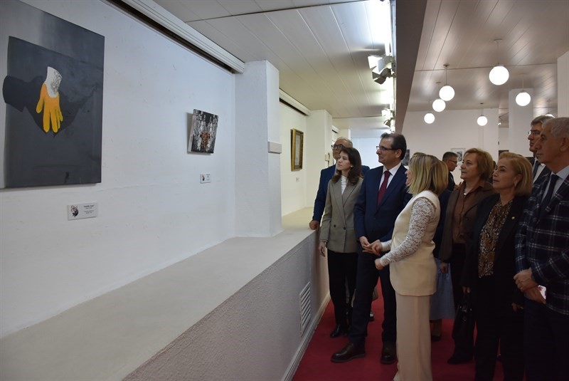 Salihli’de 8 Mart’a özel Uluslararası Jürili Karma Sergi açıldı
