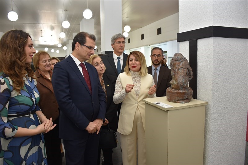 Salihli’de 8 Mart’a özel Uluslararası Jürili Karma Sergi açıldı
