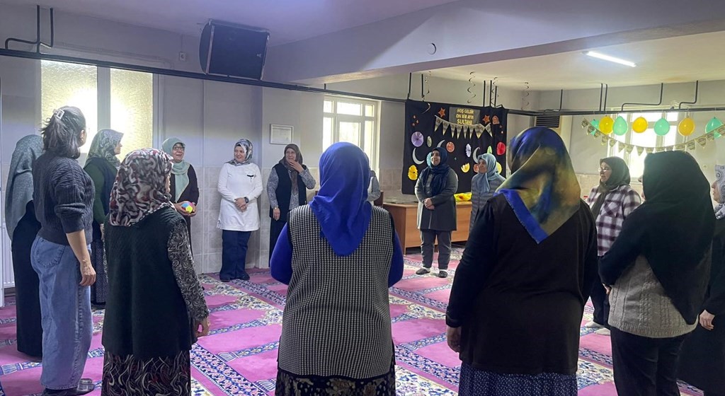 Salihli’de aileler için çocuk gelişimi eğitimi
