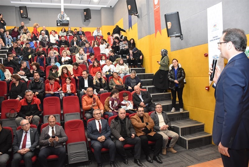 Salihli’de akıl ve zeka oyunları heyecanı: 157 öğrenci ilçe finalinde yarıştı
