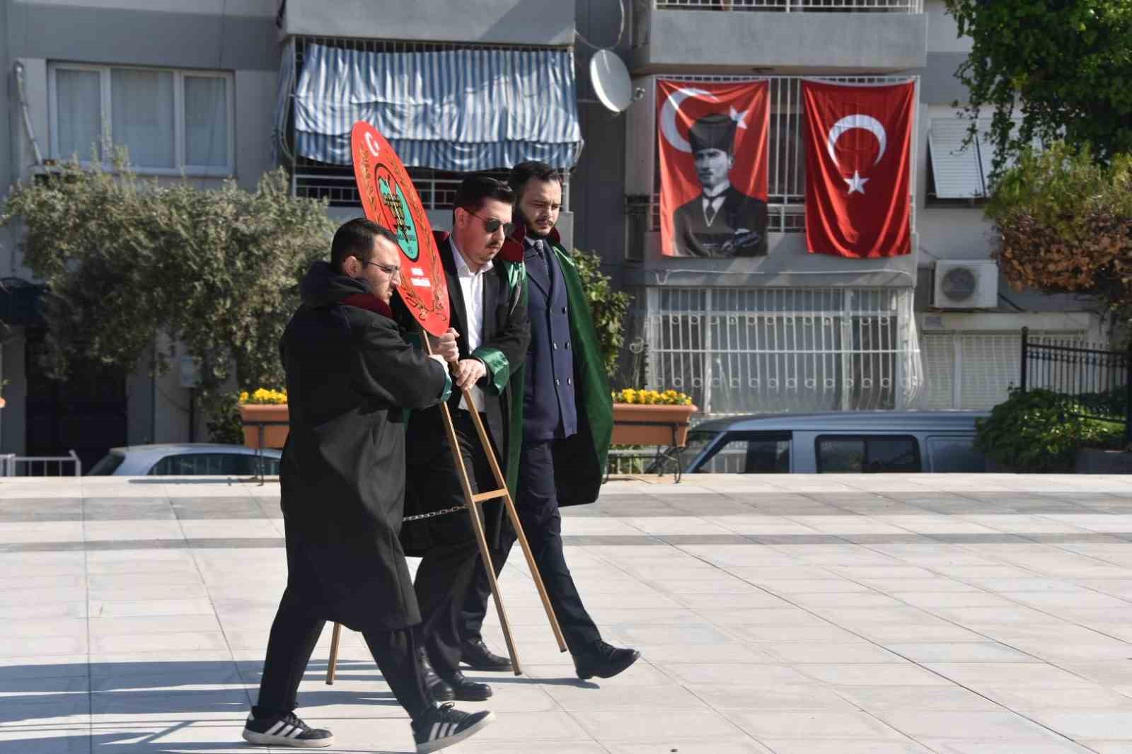 Salihli’de Avukatlar Günü törenle kutlandı
