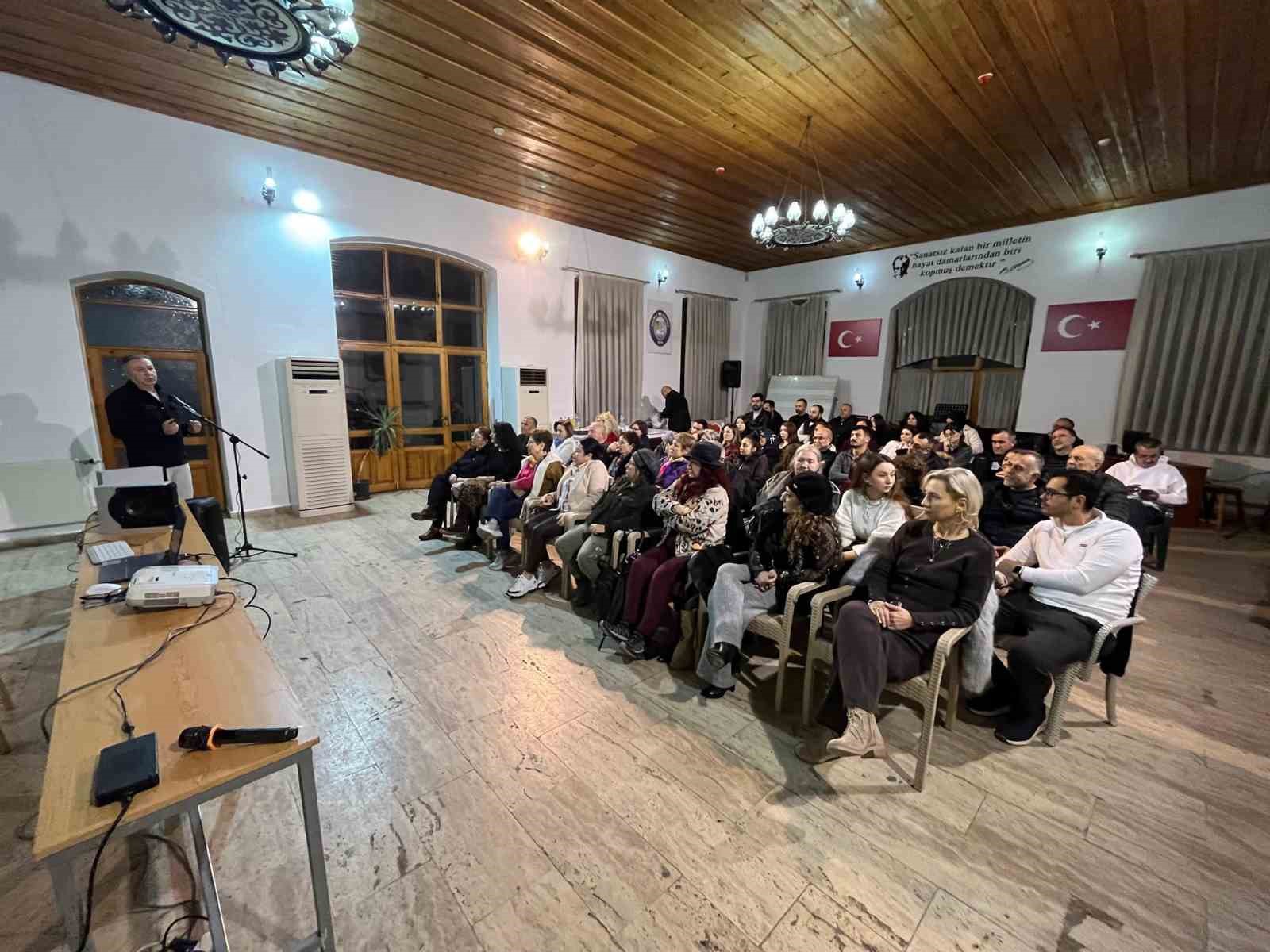 Salihli’de fotoğraf rüzgarı: SALFOD sunum günleri başladı
