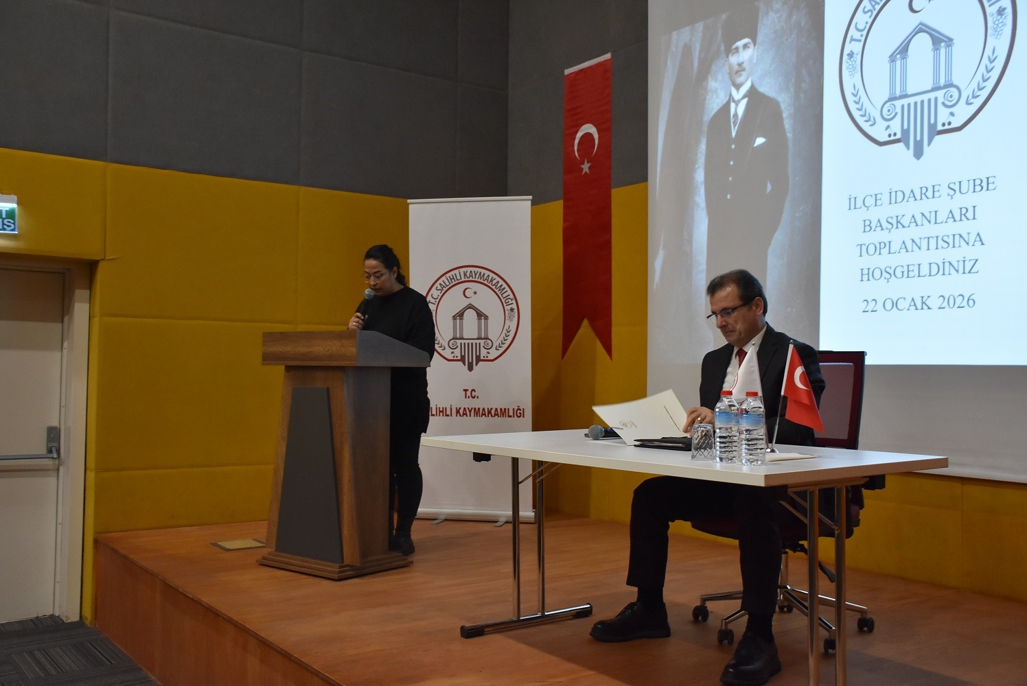 Salihli’de hizmet zirvesi: Yatırımlar, projeler ve koordinasyon ele alındı
Salihli’de hizmet zirvesi: Yatırımlar, projeler ve koordinasyon ele alındı