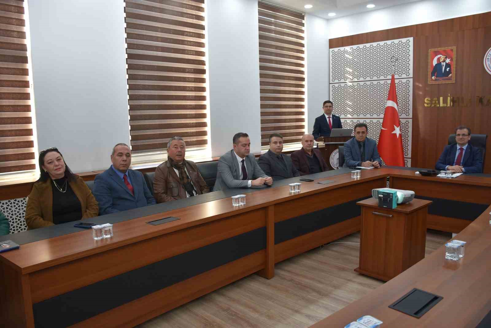 Salihli’de İnsan Hakları Kurulu ilk toplantısını gerçekleştirdi
