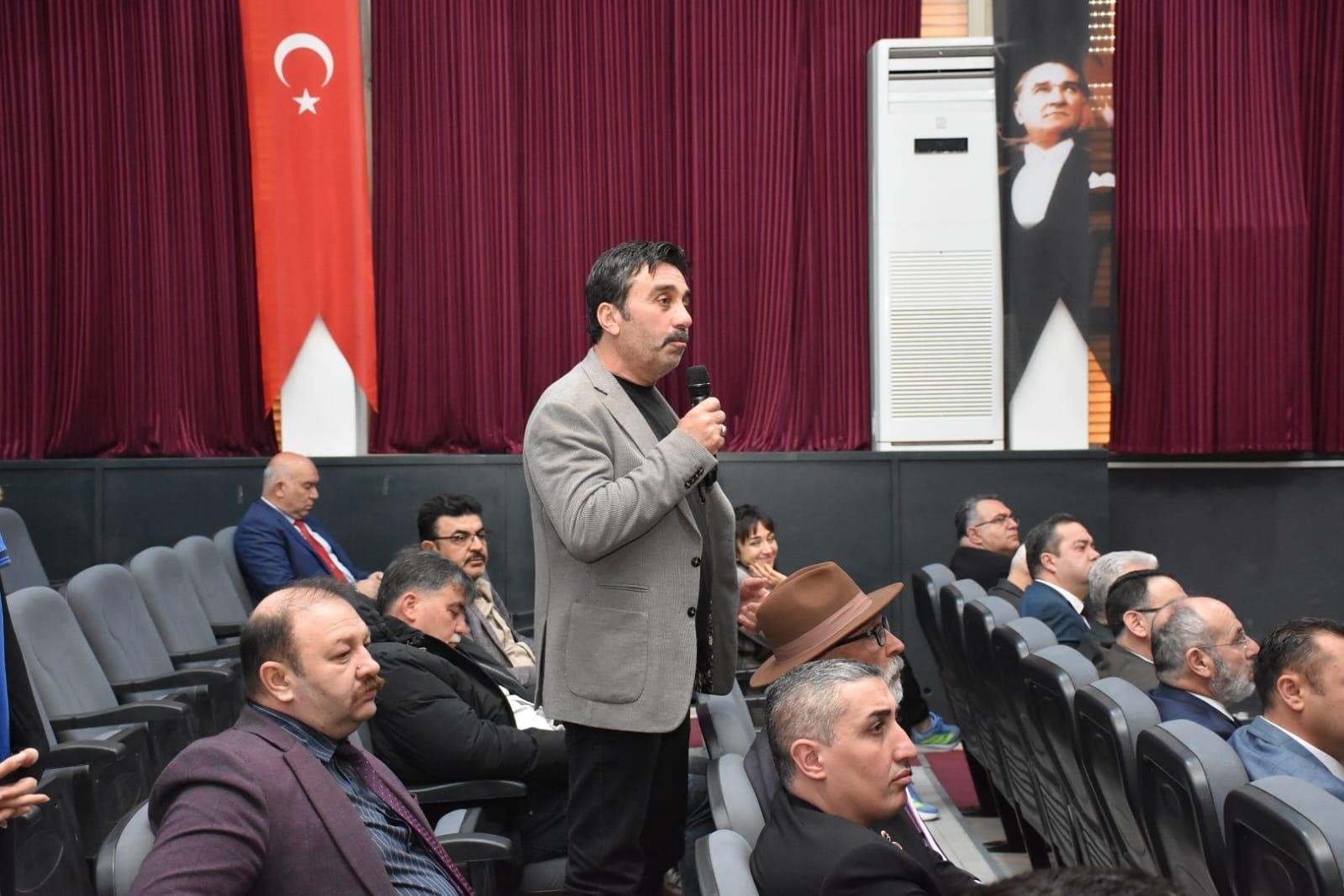 Salihli’de muhtarlar toplantısı yapıldı
