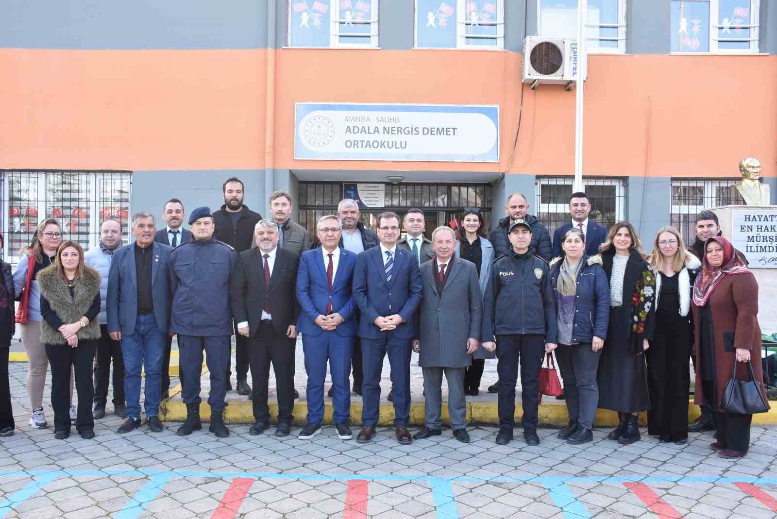 Salihli’de müzik sınıfı açıldı
