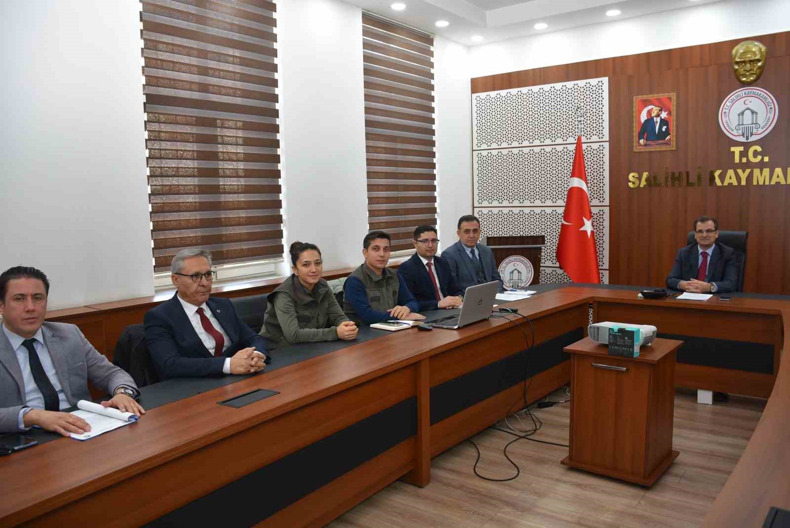 Salihli’de sahipsiz hayvanlar için kritik adım: 7/24 ihbar hattı kuruldu
