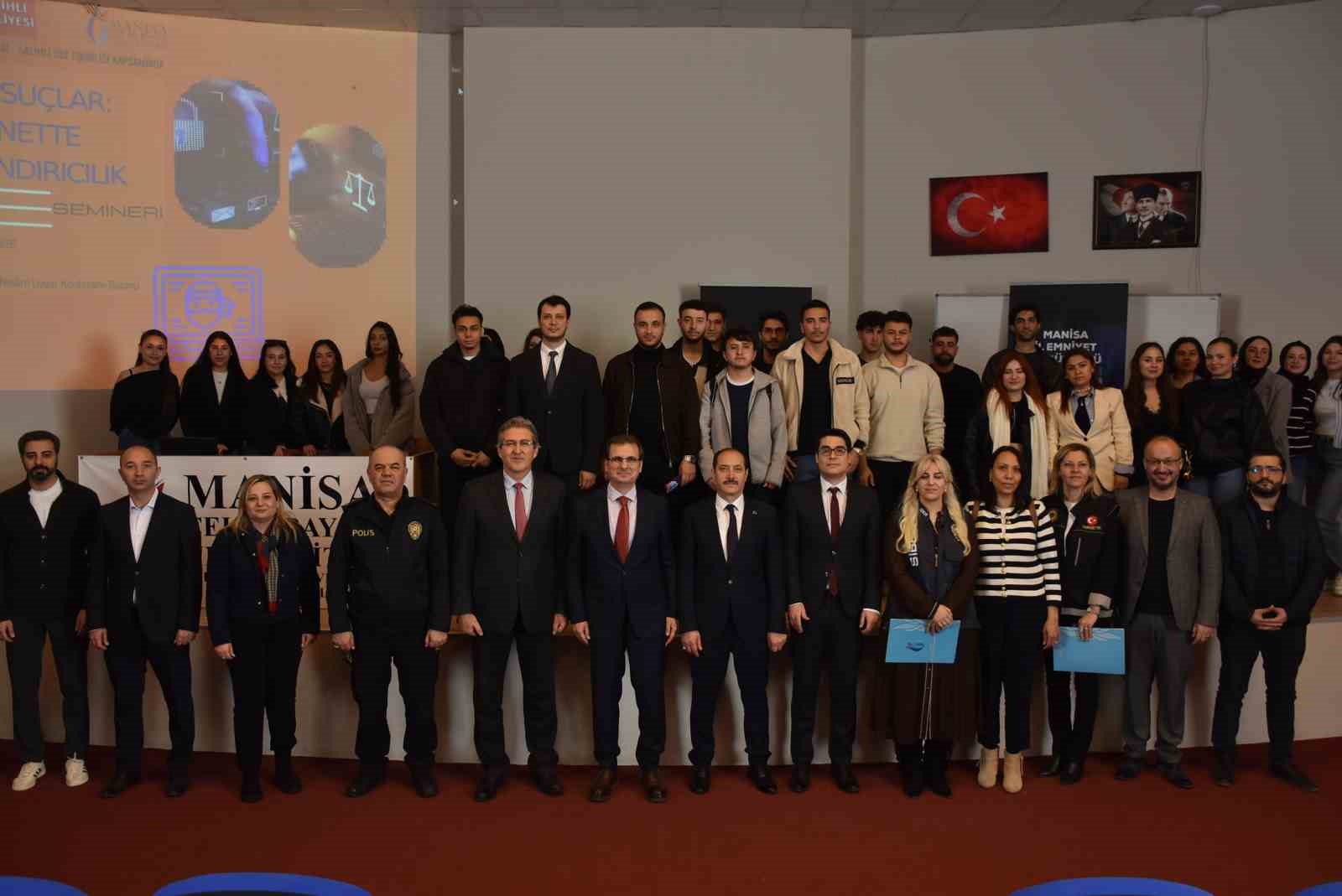 Salihli’de üniversite öğrencilerine siber suçlar ve dolandırıcılık eğitimi
