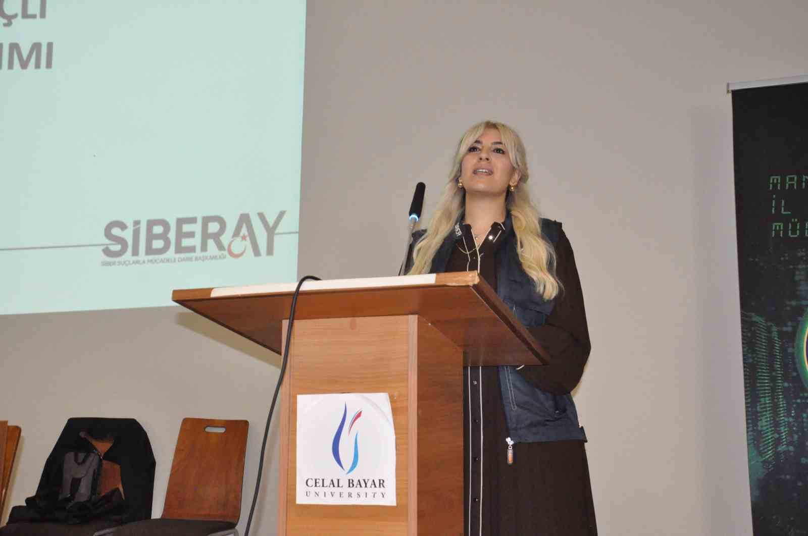 Salihli’de üniversite öğrencilerine siber suçlar ve dolandırıcılık eğitimi
