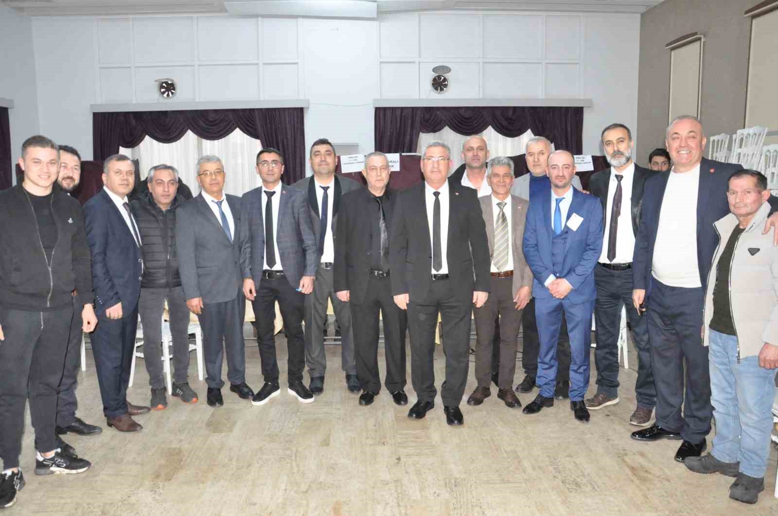 Salihlili kahveciler 3. kez Hakan Yerli’ye emanet
