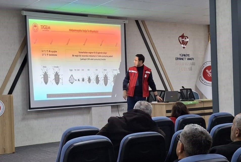 Salıpazarı’nda kahverengi kokarca ile mücadele eğitimi
