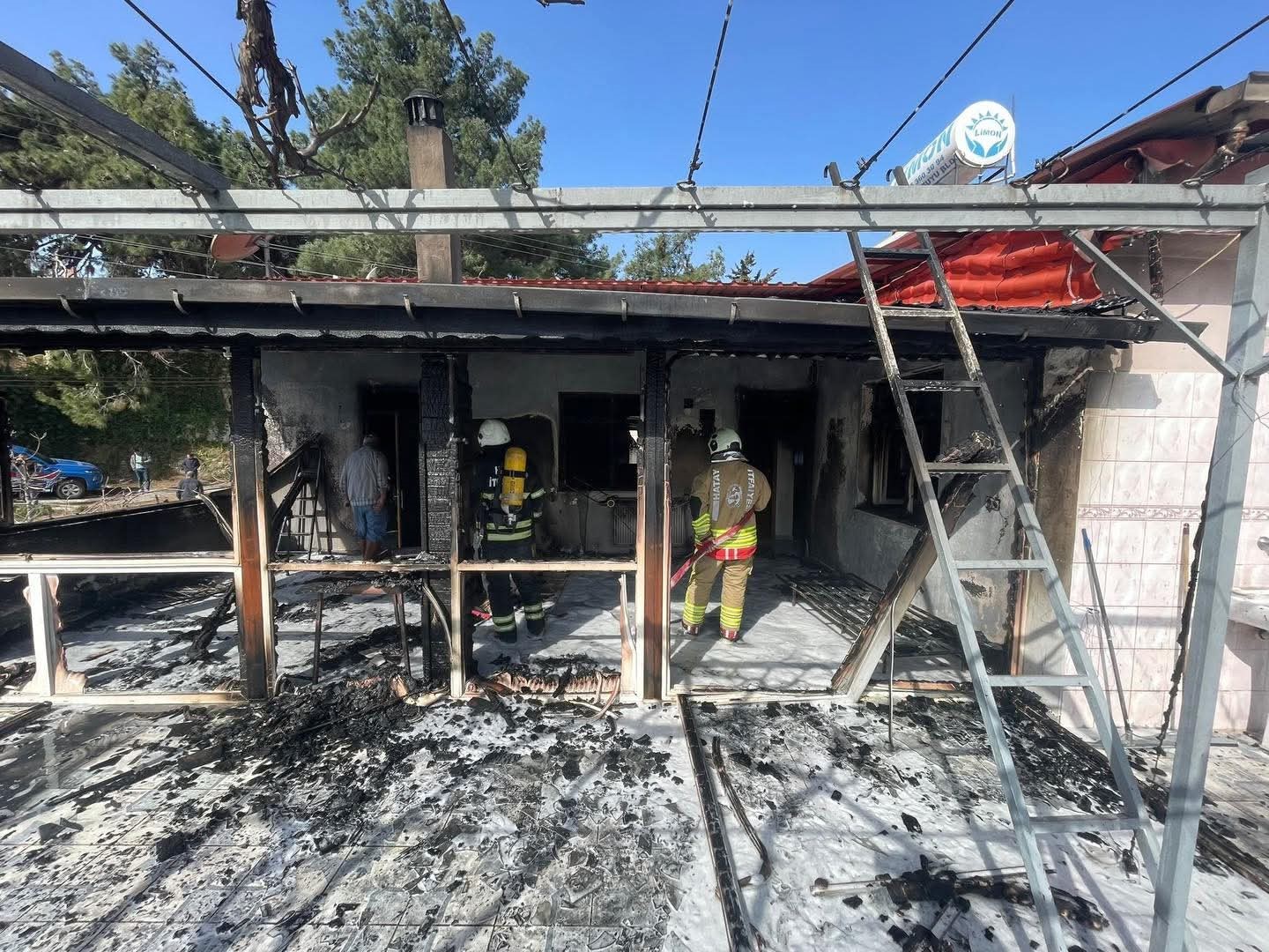 Samandağ’da müstakil evde yangın çıktı
