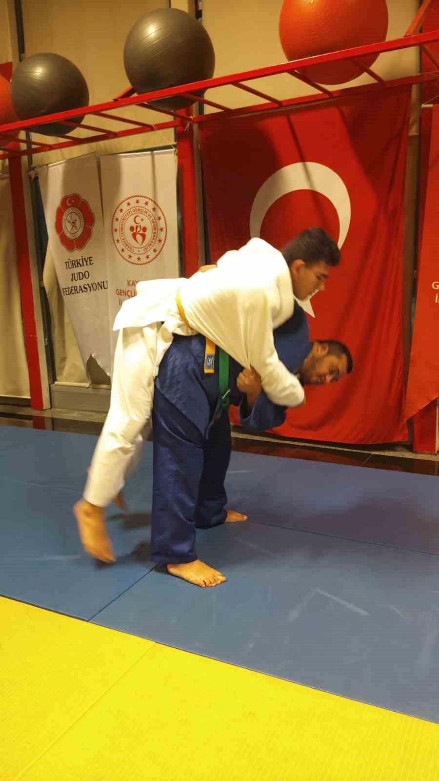 Samet Balcı Türkiye Şampiyonası’na hazırlanıyor
