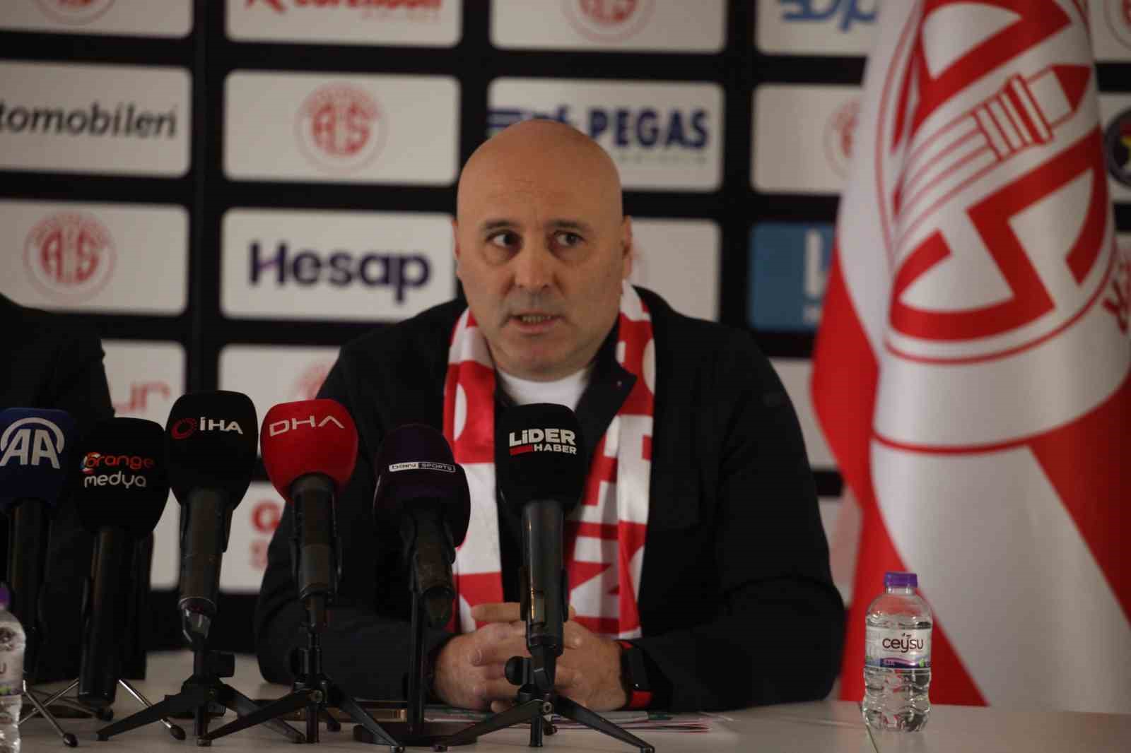Sami Uğurlu: "Antalyaspor için elimizden geleni yapacağız "
