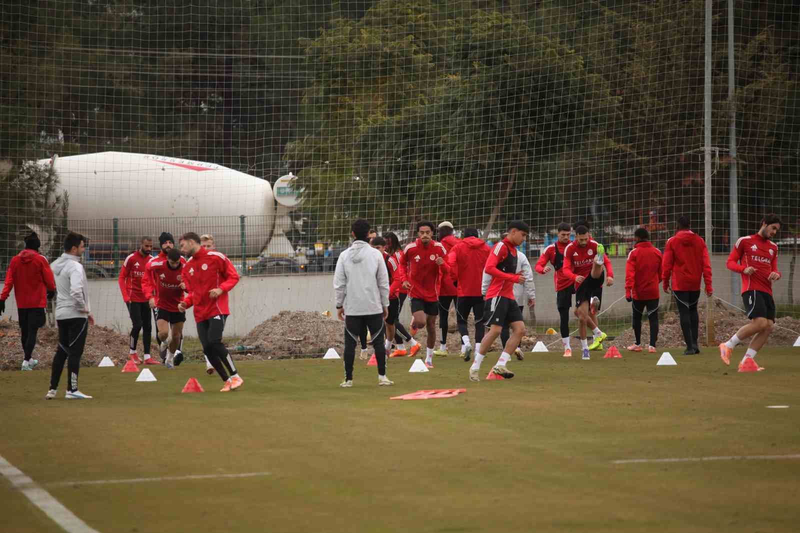 Sami Uğurlu: "Antalyaspor için elimizden geleni yapacağız "
