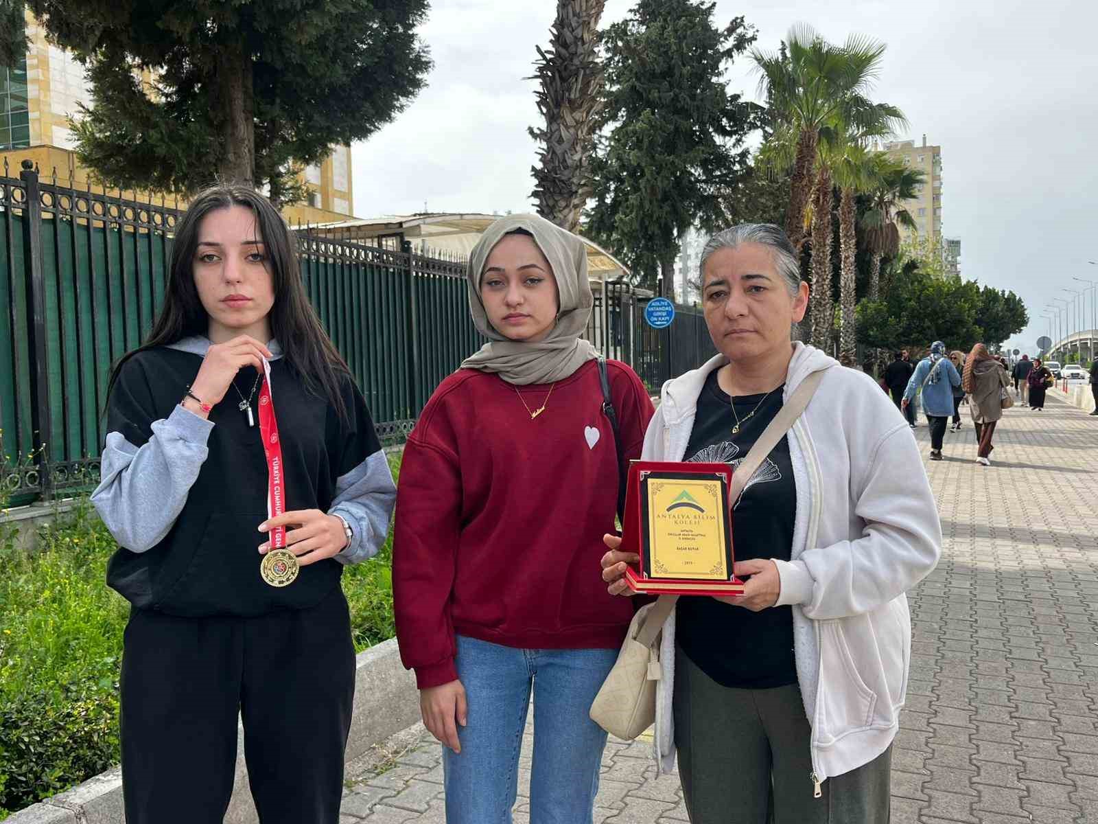 Şampiyon genç sporcunun 3,5 yıllık hayat mücadelesi ölümle bitti, sanık için yeni iddianame hazırlandı
Şampiyon genç sporcunun 3,5 yıllık hayat mücadelesi ölümle bitti, sanık için yeni iddianame hazırlandı