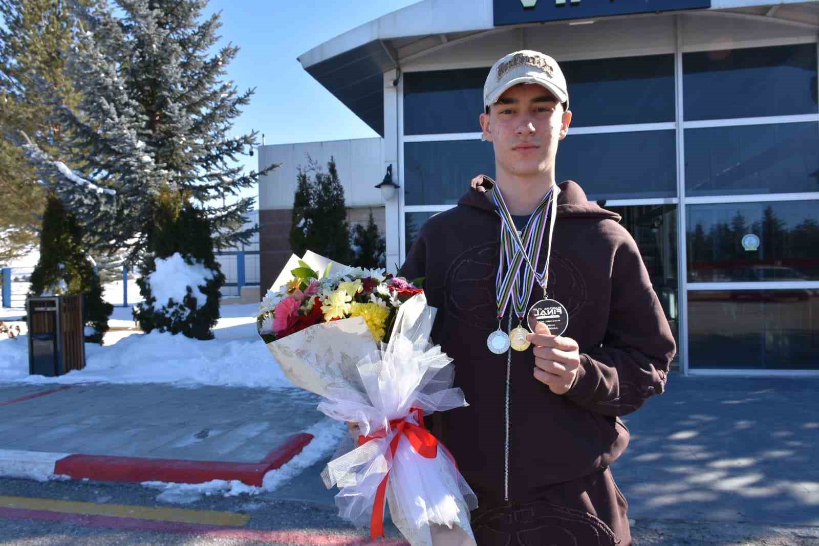 Şampiyona çiçekli karşılama
