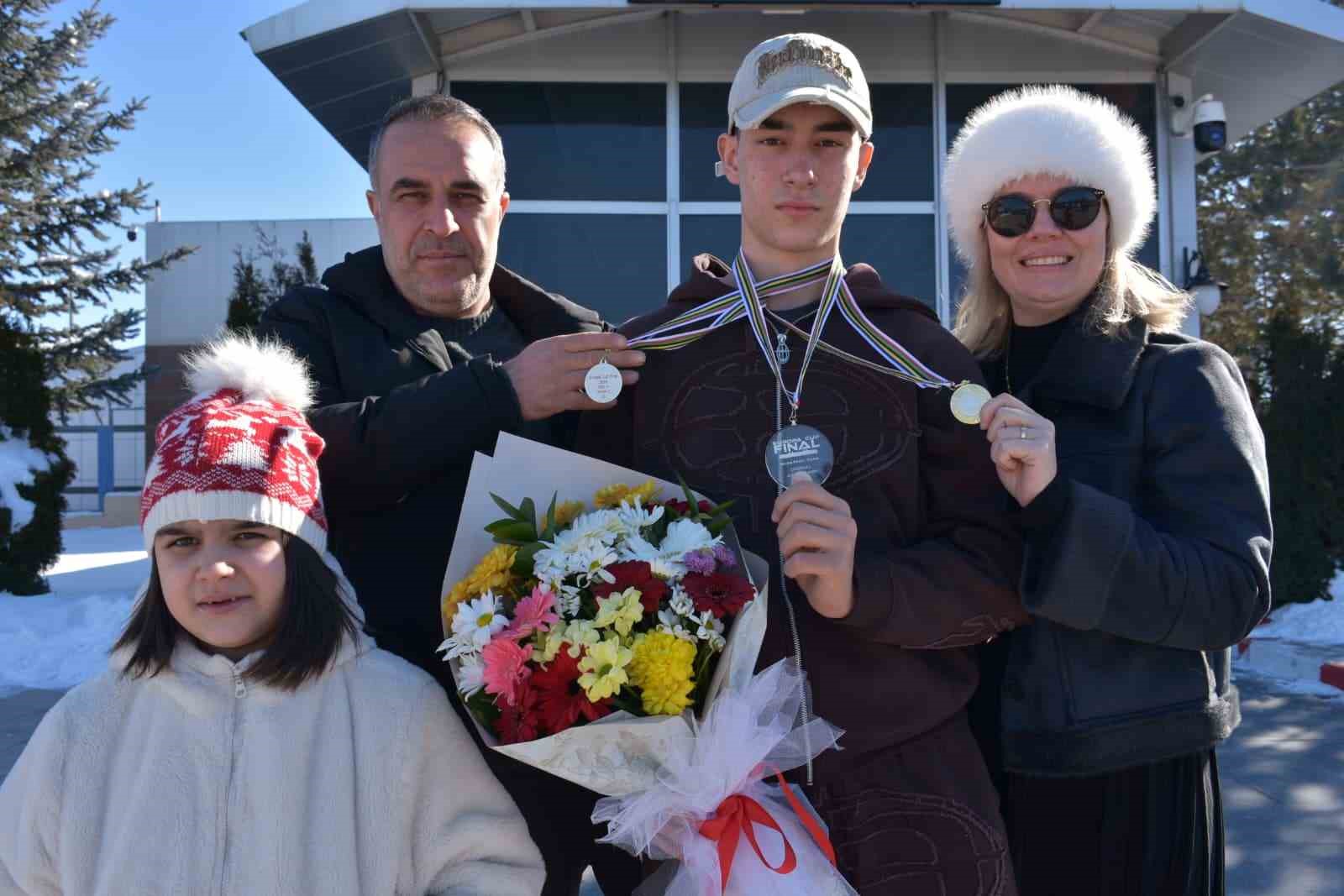 Şampiyona çiçekli karşılama
