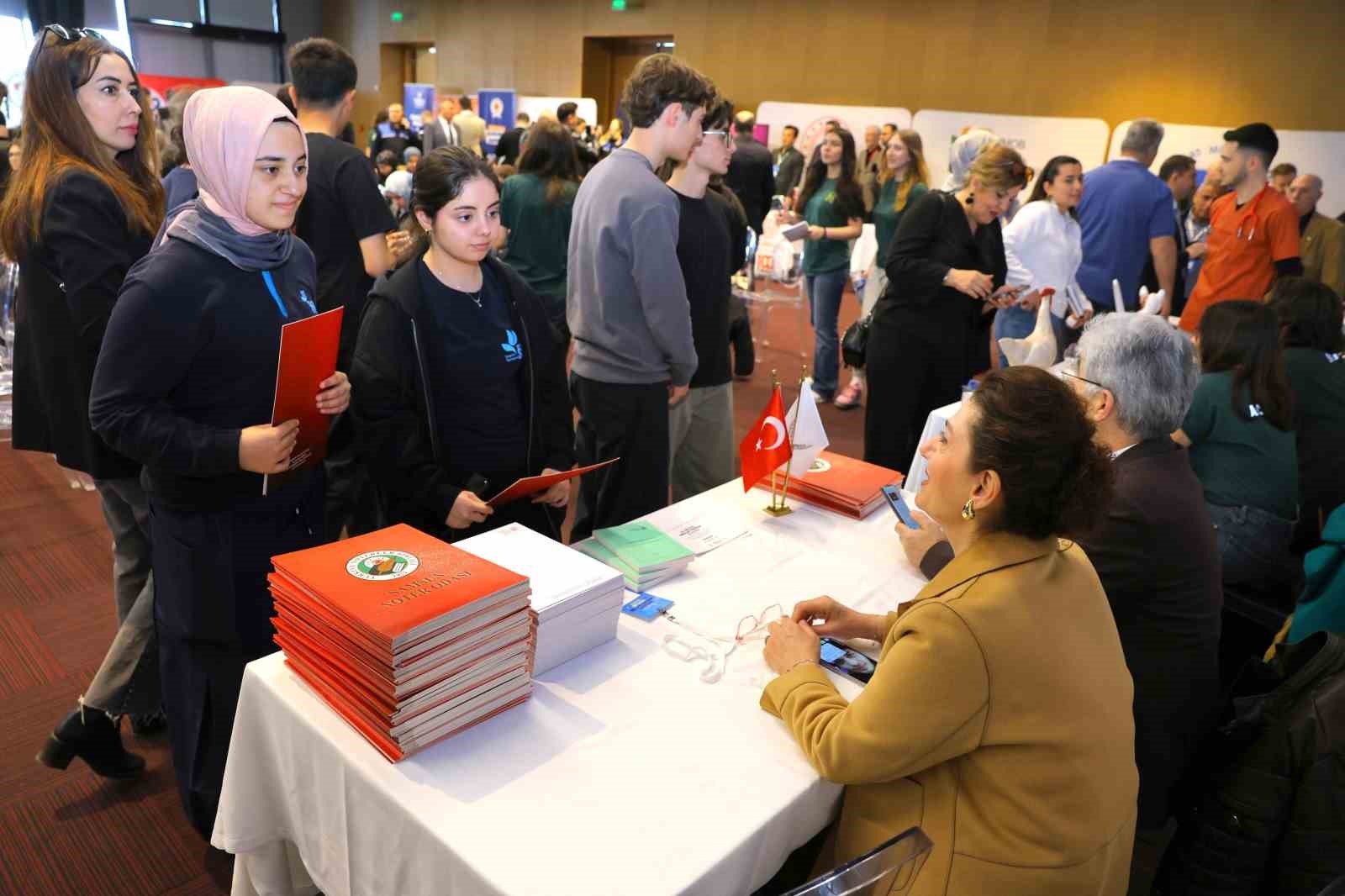 Samsun Akademik Meslek Tanıtım Günleri yoğun katılımla başladı

