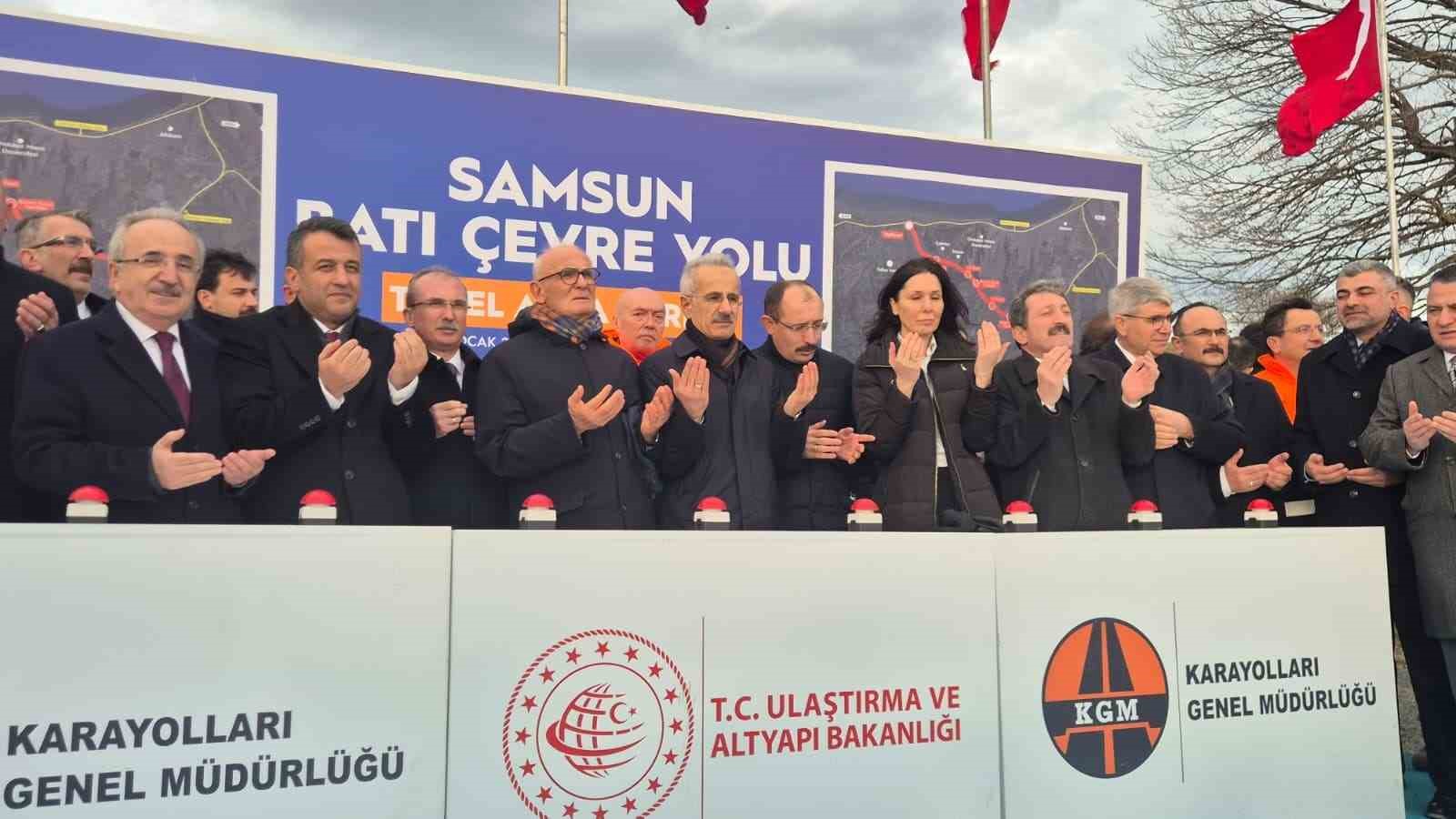 Samsun Batı Çevre Yolu’nun temeli atıldı
Samsun Batı Çevre Yolu’nun temeli atıldı