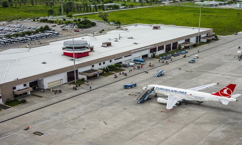 Samsun-Çarşamba Havalimanı’nda yolcu sayısı 1,6 milyona dayandı
Samsun-Çarşamba Havalimanı’nda yolcu sayısı 1,6 milyona dayandı