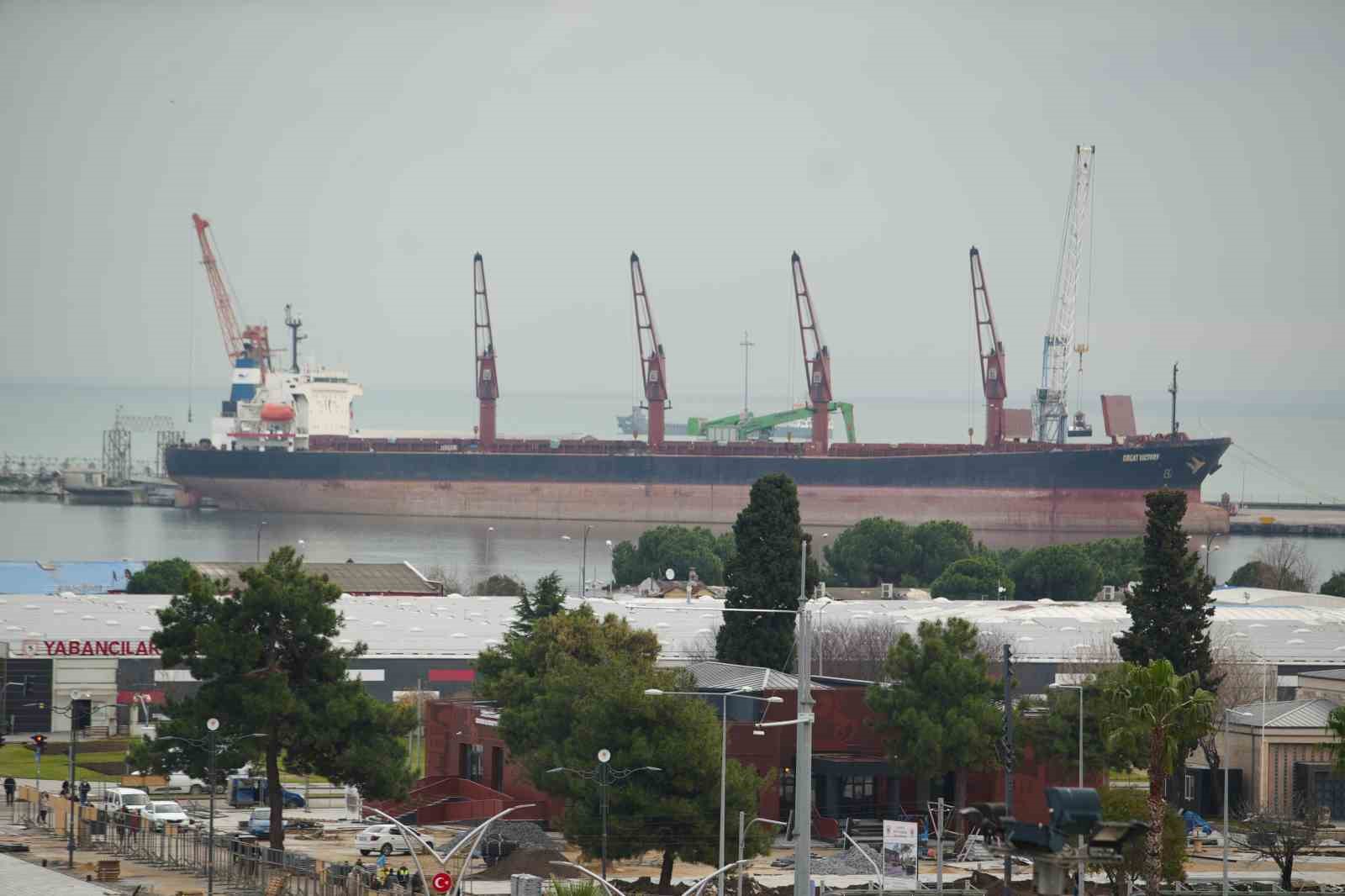 Samsun gümrüğünden en çok meyve ihraç edildi, motorin ithal edildi
