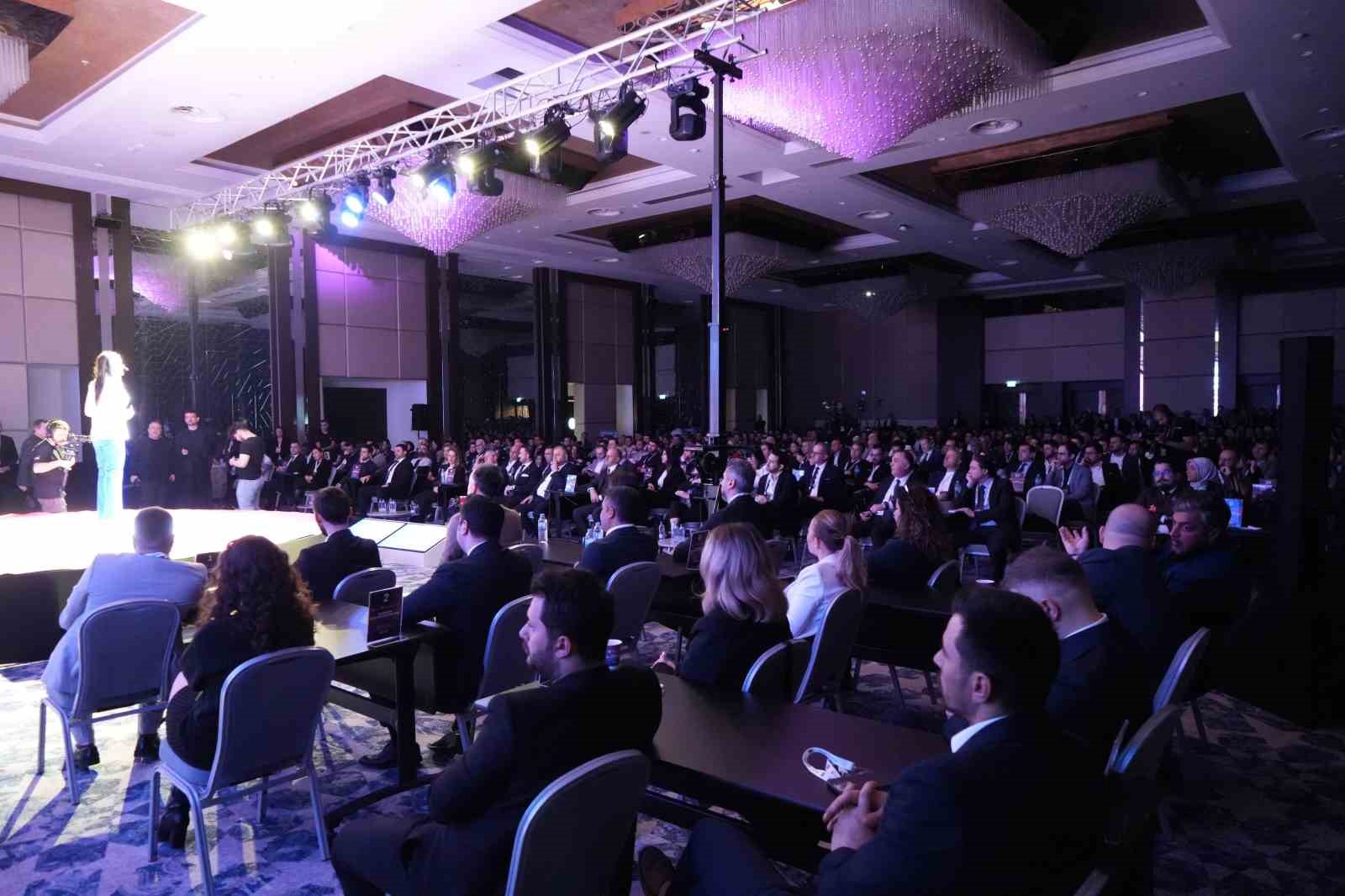 Samsun, Karadeniz’in en büyük iş dünyası buluşmasına ev sahipliği yaptı
Samsun, Karadeniz’in en büyük iş dünyası buluşmasına ev sahipliği yaptı