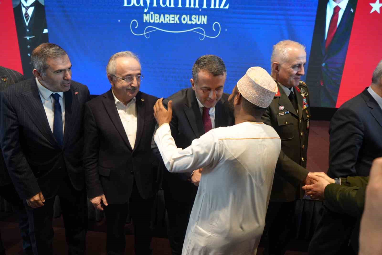 Samsun protokolü bayramlaştı
