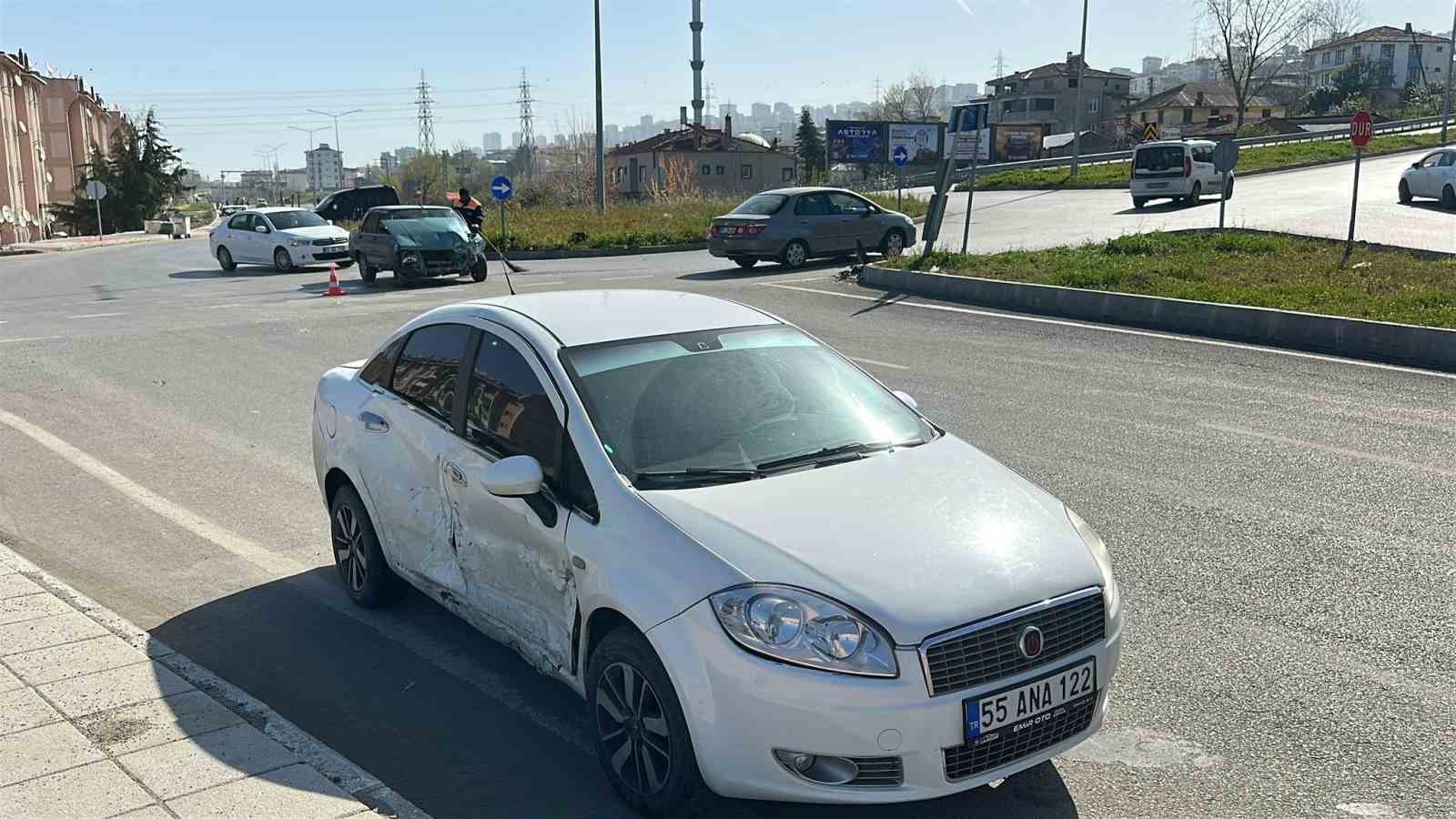 Samsun Şehir Hastanesi kavşağında yine kaza: 4 yaralı
