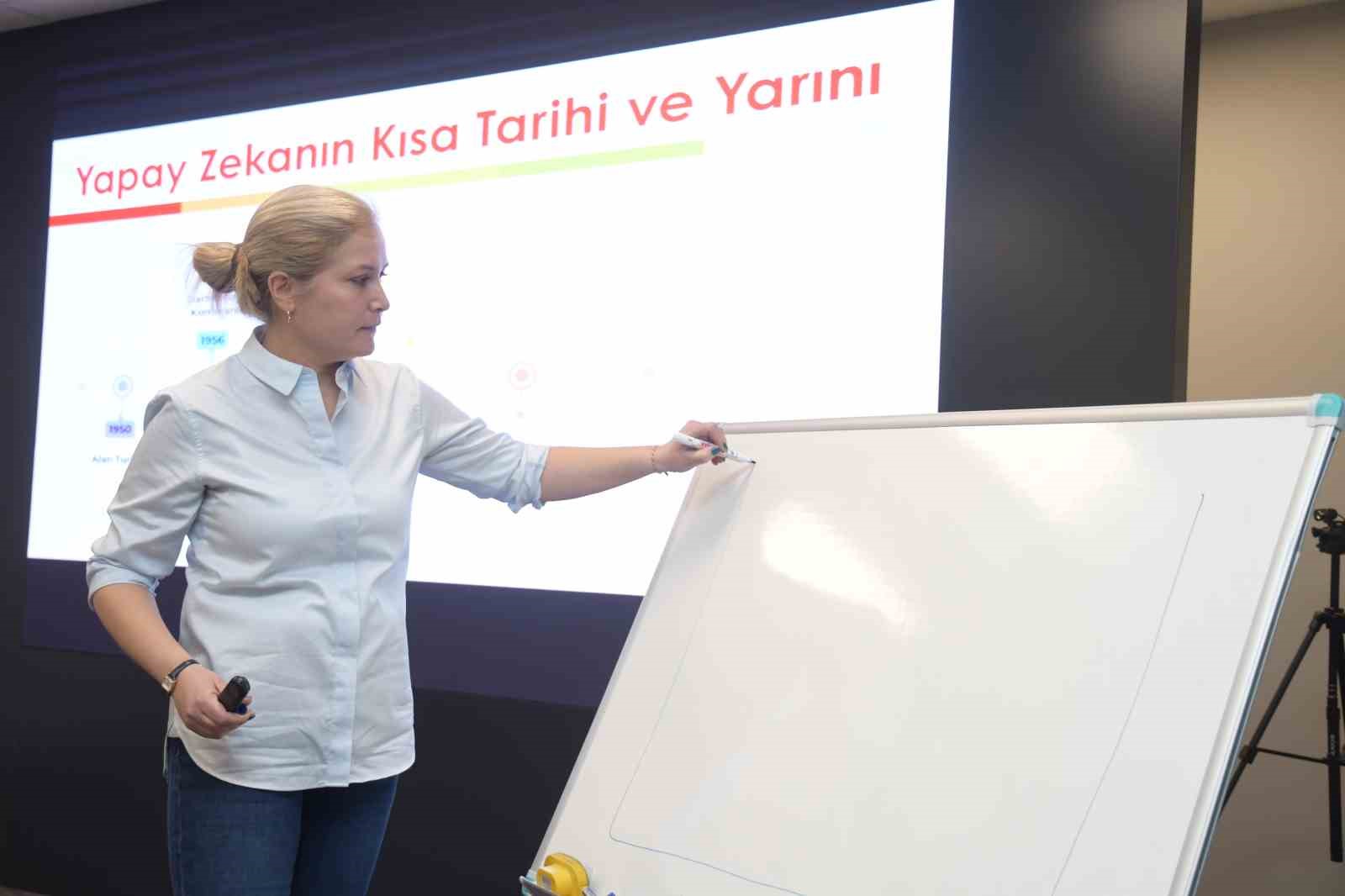 Samsun TSO personeline üretken yapay zekâ eğitimi
Samsun TSO personeline üretken yapay zekâ eğitimi