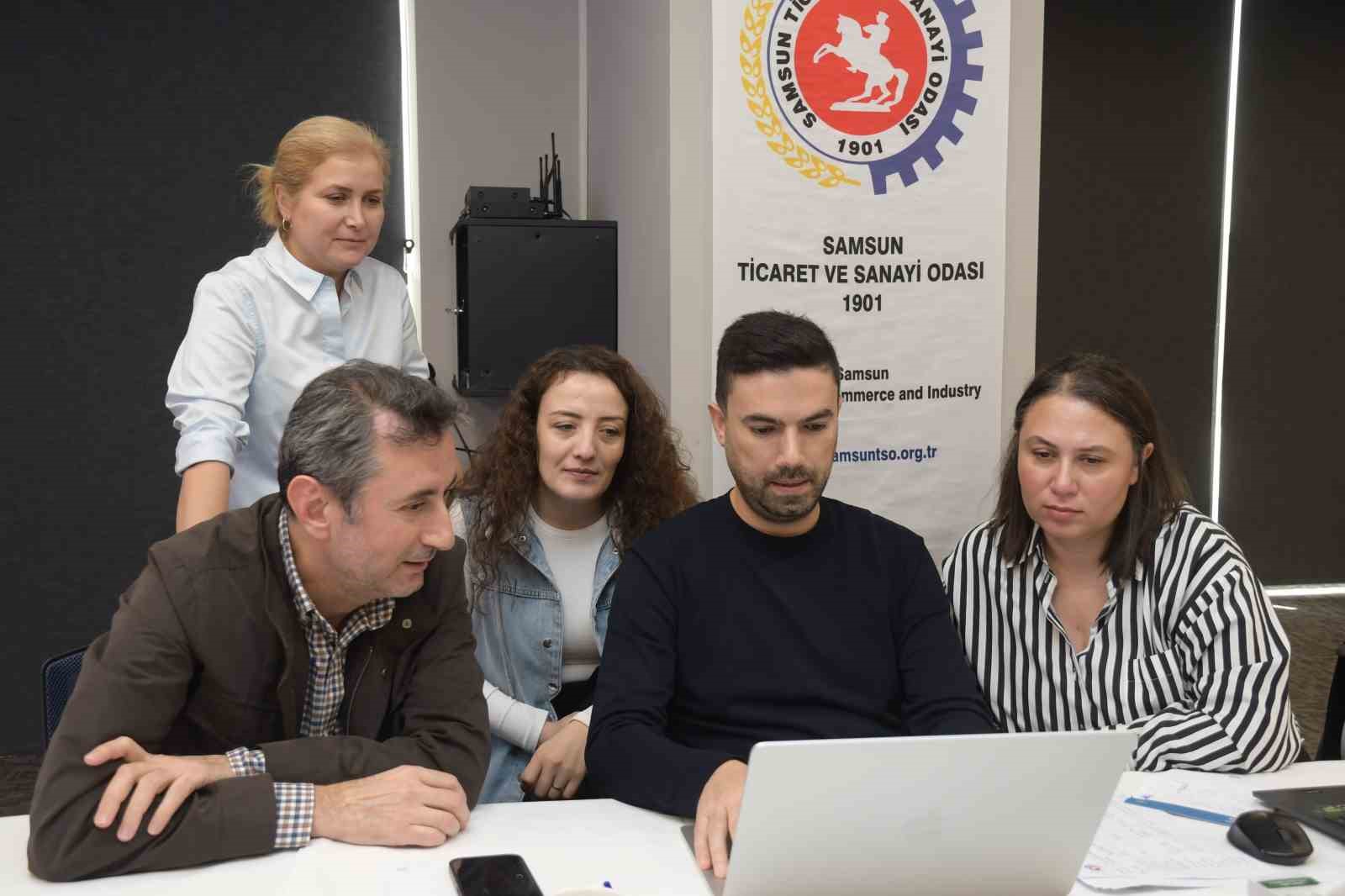 Samsun TSO personeline üretken yapay zekâ eğitimi
Samsun TSO personeline üretken yapay zekâ eğitimi