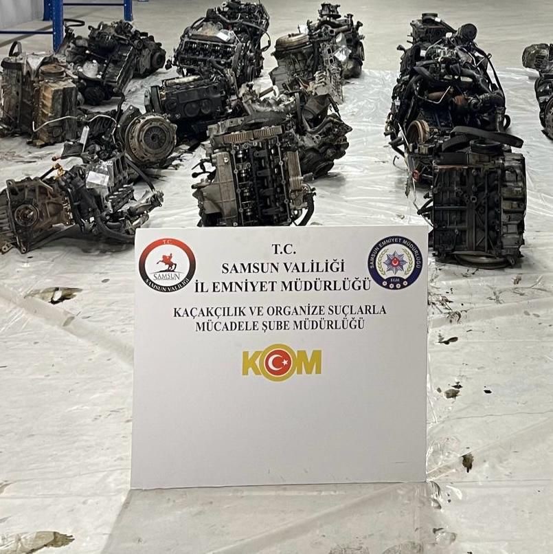 Samsun’da 13 gümrük kaçağı otomobil motoru ele geçirildi
