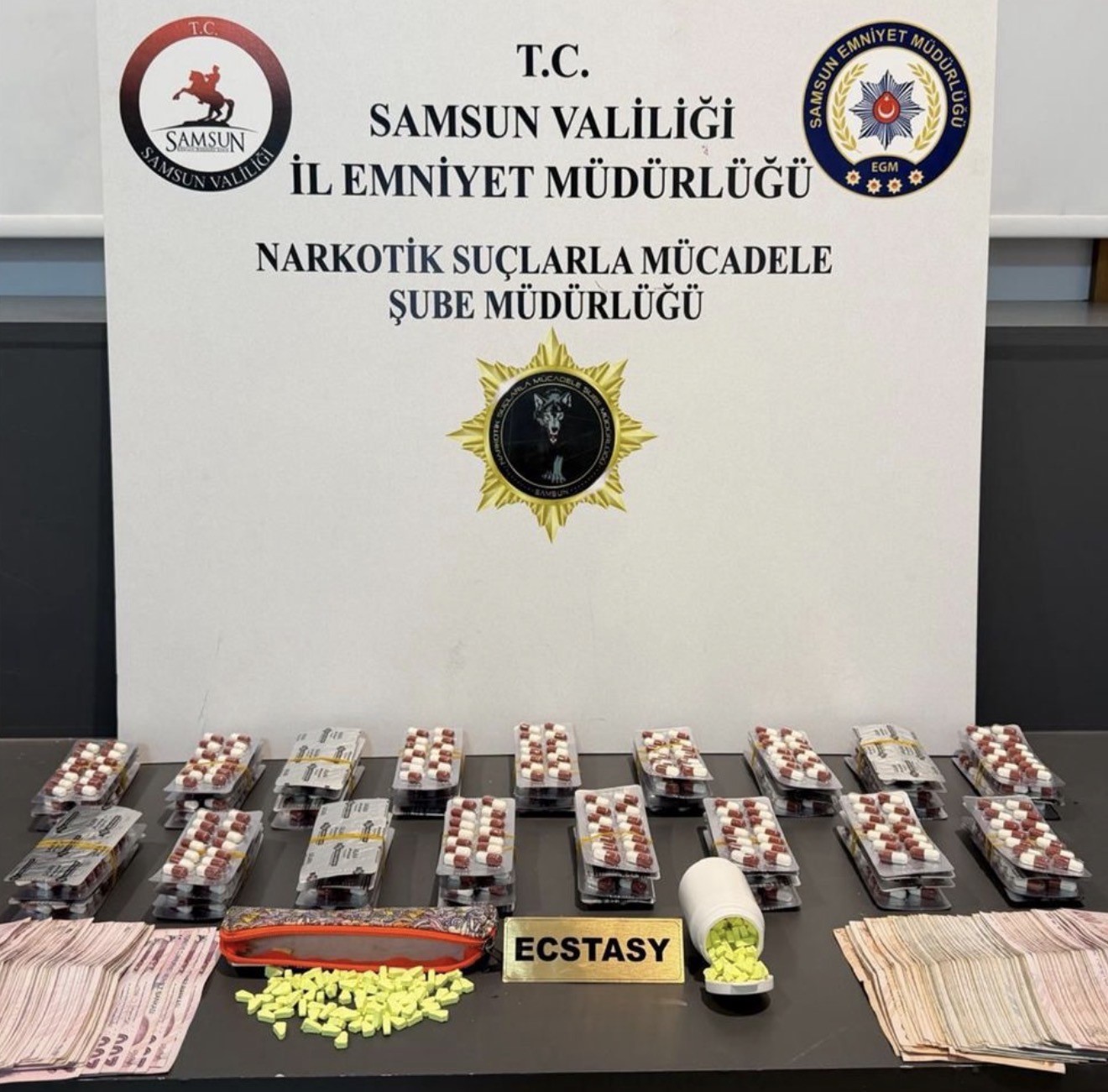 Samsun’da 4 ilçede uyuşturucu operasyonu: 10 kişi yakalandı
