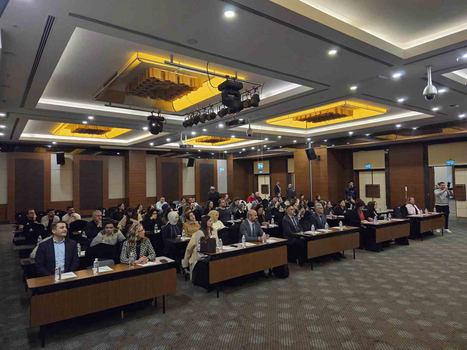 Samsun’da 7 bin hasta evde sağlık hizmeti alıyor
Samsun’da 7 bin hasta evde sağlık hizmeti alıyor