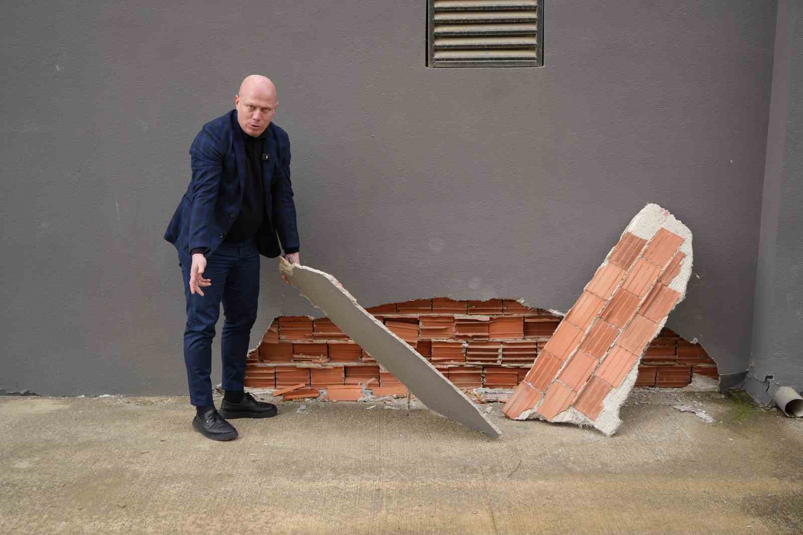 Samsun’da apartmanlarda derin çatlaklar: Bina sakinleri tedirgin
