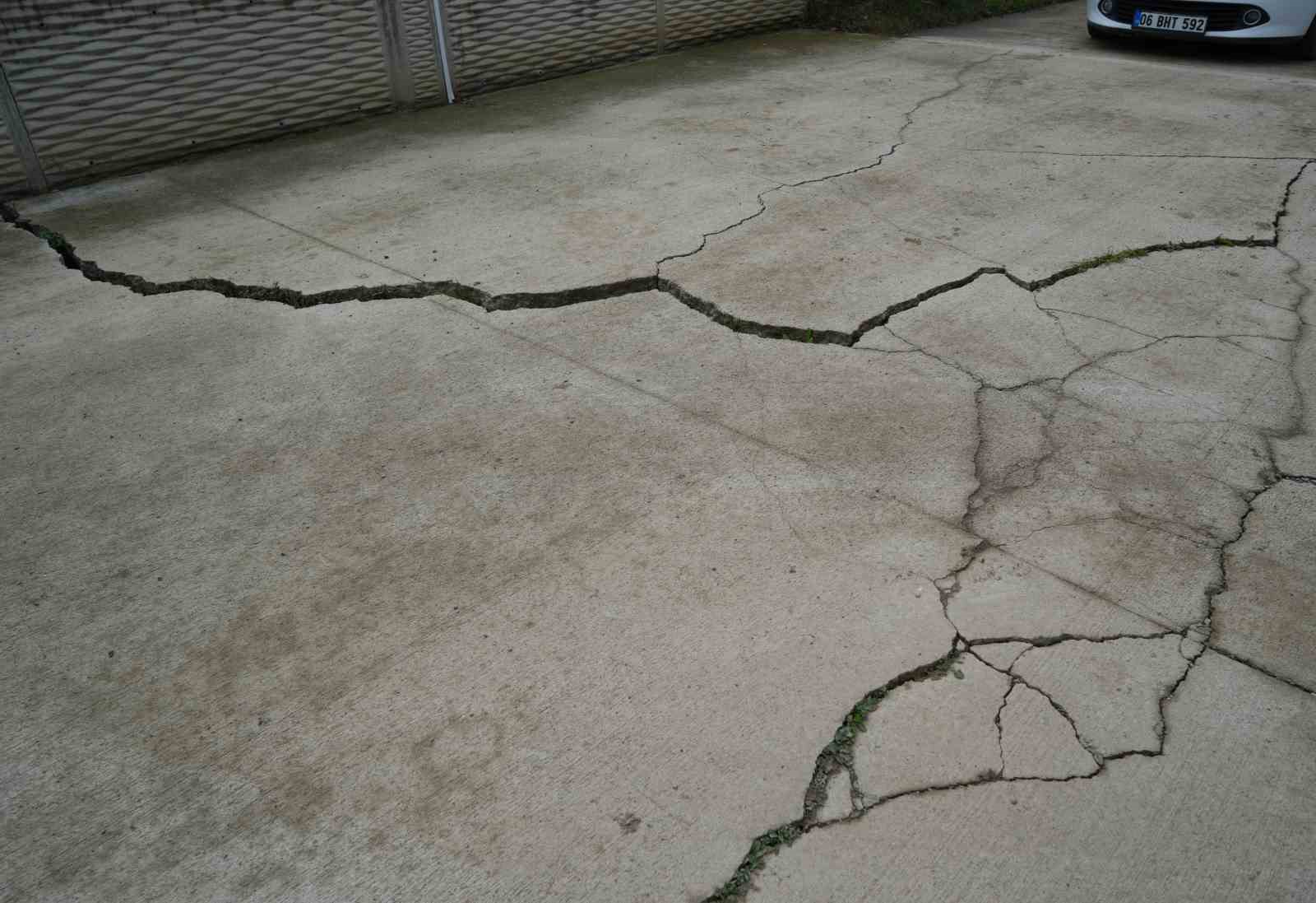 Samsun’da apartmanlarda derin çatlaklar: Bina sakinleri tedirgin
