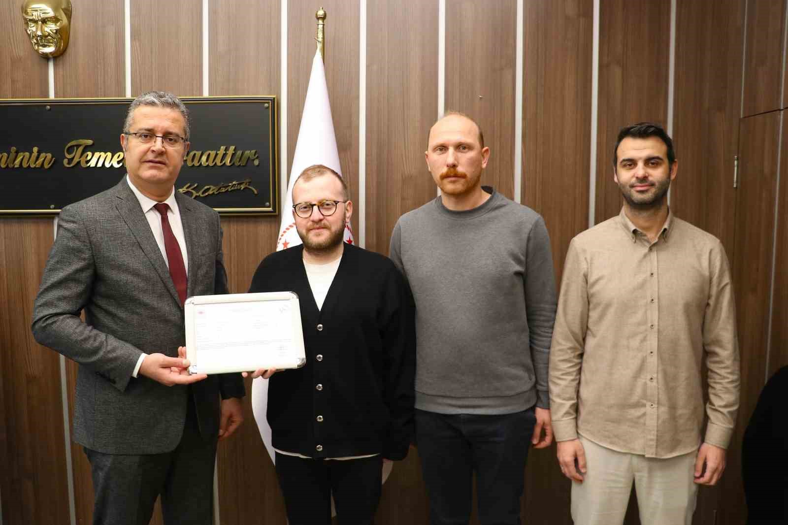 Samsun’da ari işletme sayısı 12’ye yükseldi
Samsun’da ari işletme sayısı 12’ye yükseldi