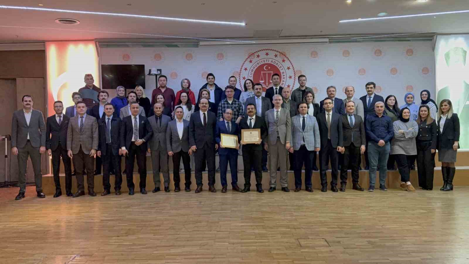 Samsun’da başarılı hâkimlere Adalet Başarı Belgesi
