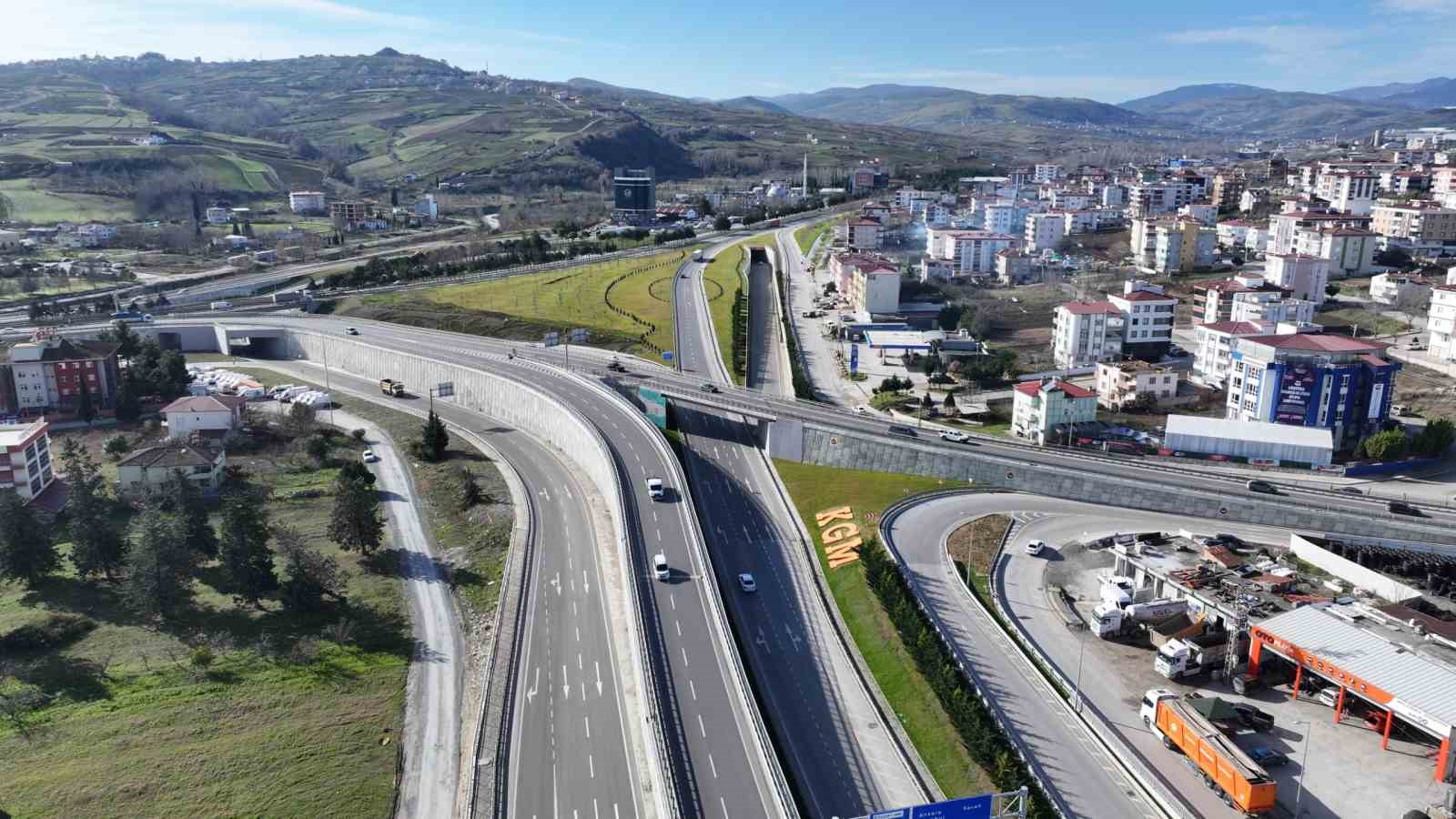 Samsun’da Batı Çevre Yolu 10 dakikaya inecek, Yeşilkent Kavşağı yıllık 645 milyon lira tasarruf sağlayacak
