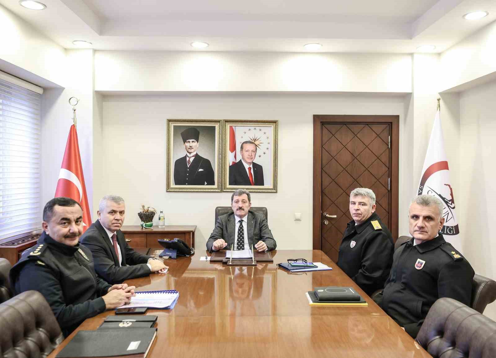 Samsun’da bayram trafiğine 8 bin 109 personelle sıkı denetim
