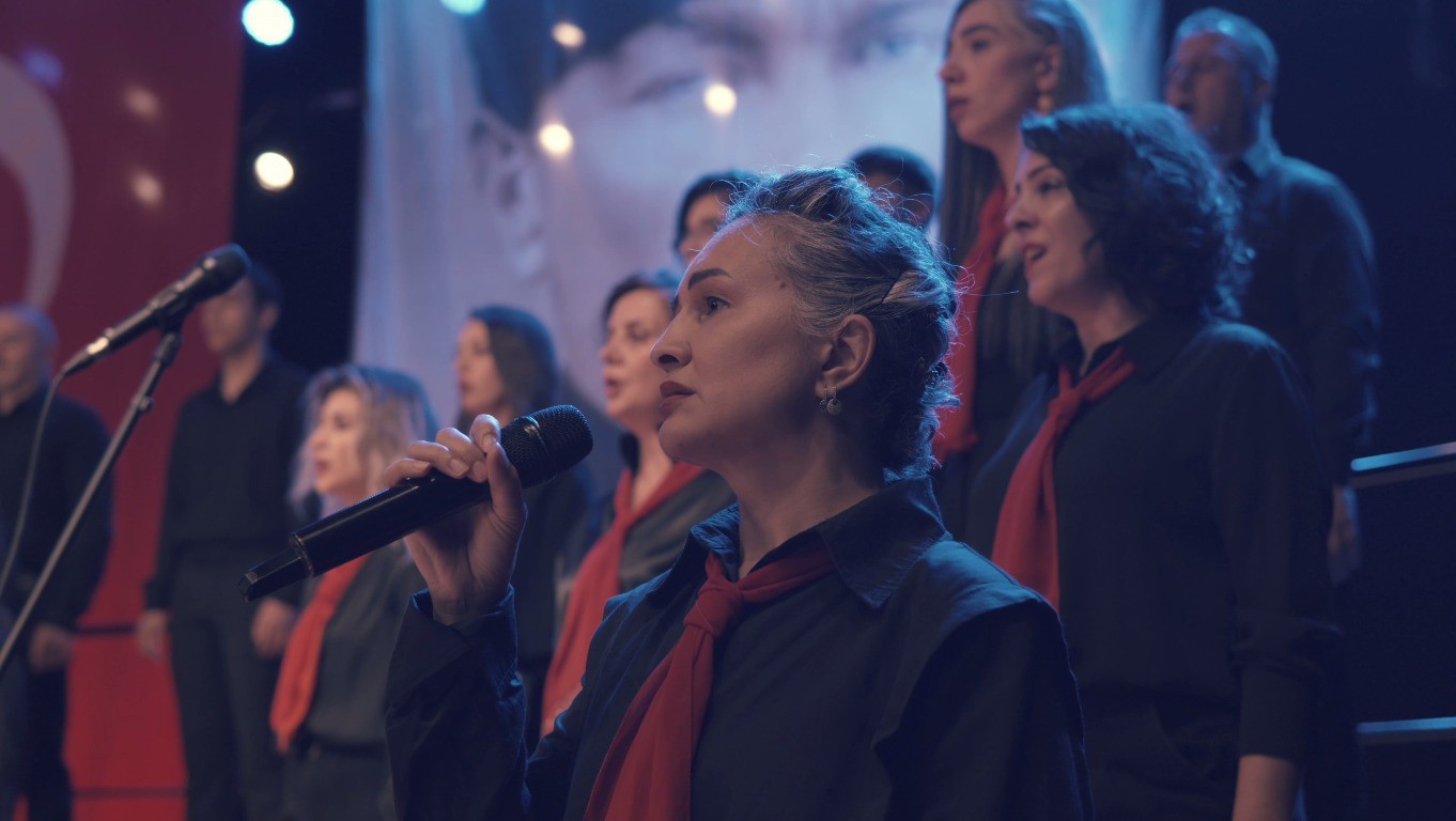 Samsun’da ‘Çanakkale Şehitlerine’ şiiri çok sesli koro ile seslendirildi
