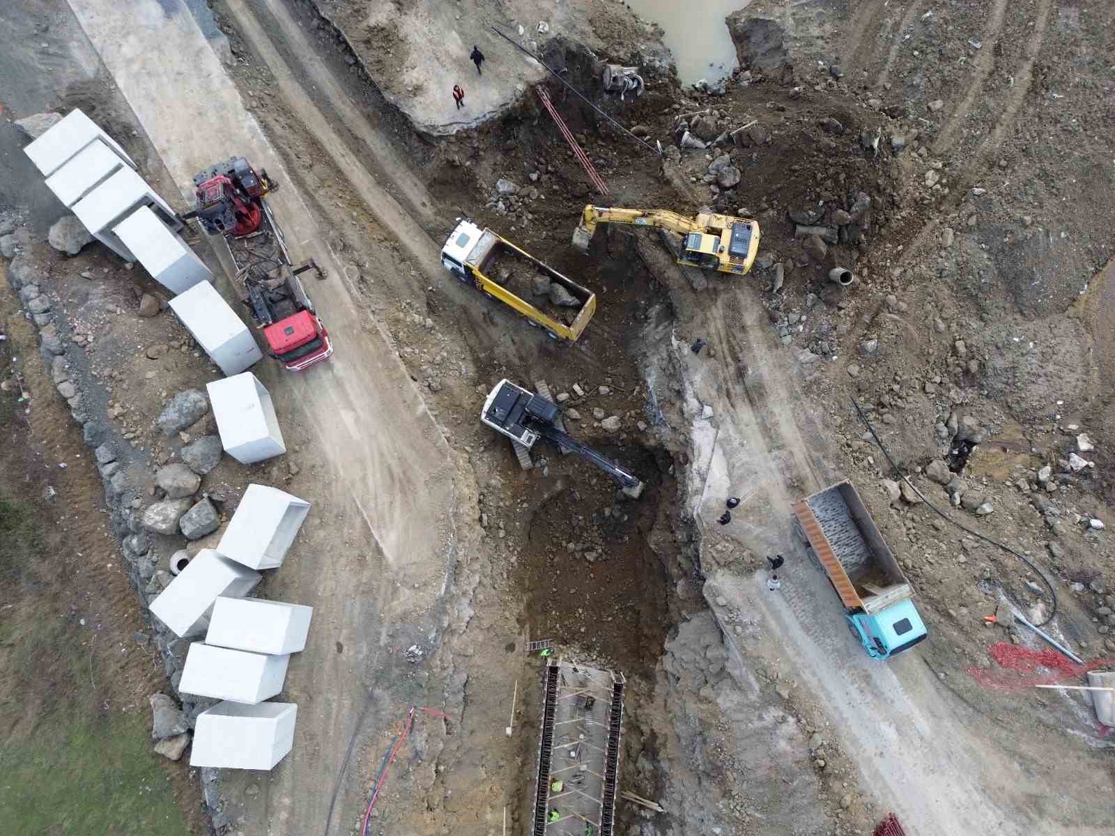 Samsun’da dereler taşkın riskine karşı ıslah ediliyor
