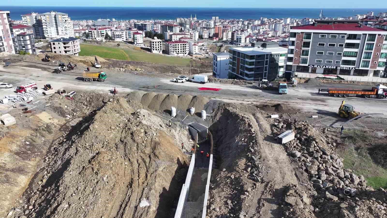 Samsun’da dereler taşkın riskine karşı ıslah ediliyor
