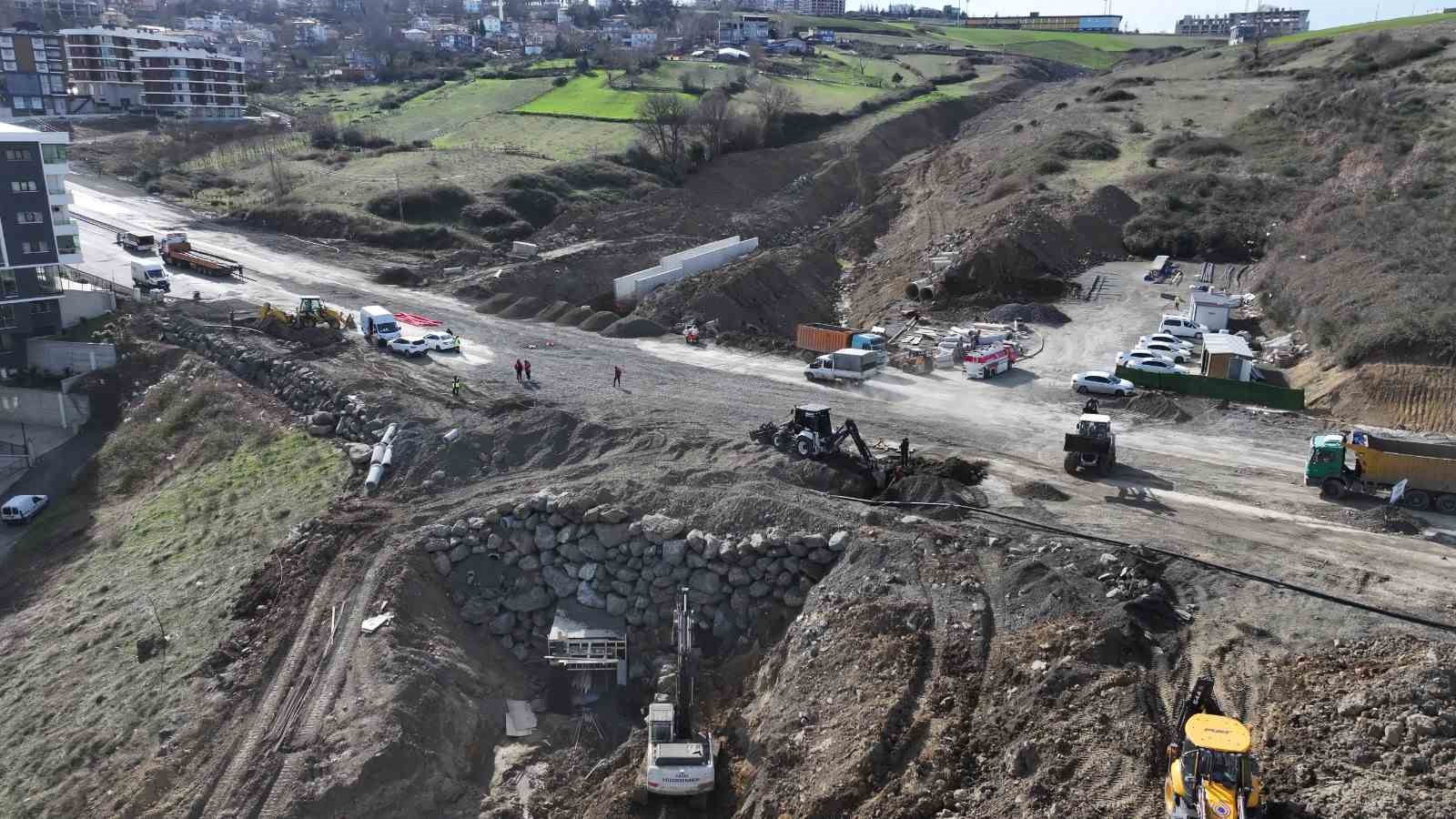 Samsun’da dereler taşkın riskine karşı ıslah ediliyor
