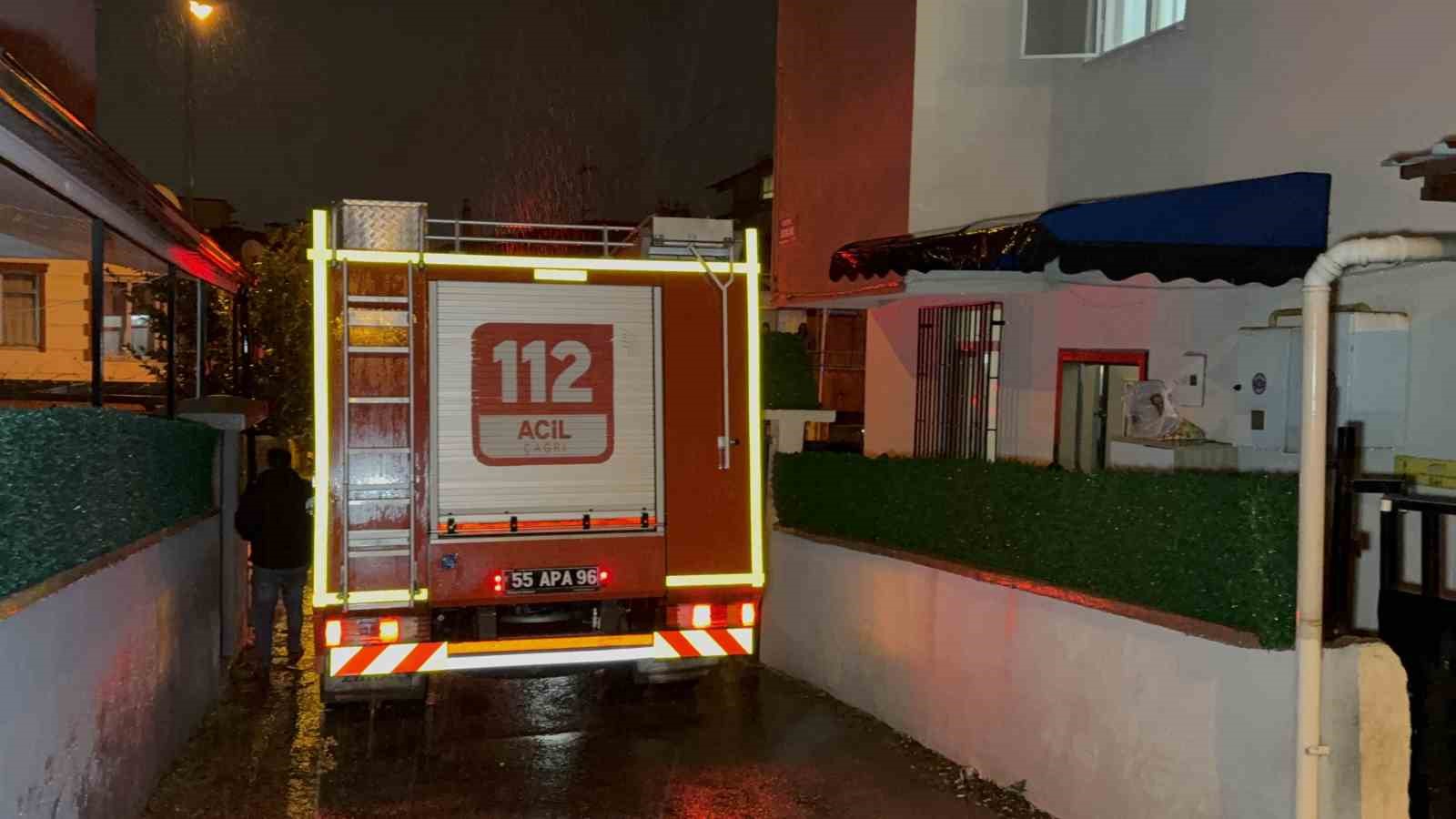 Samsun’da ev yangını: Anne ve 6 aylık bebeği hastanelik oldu
