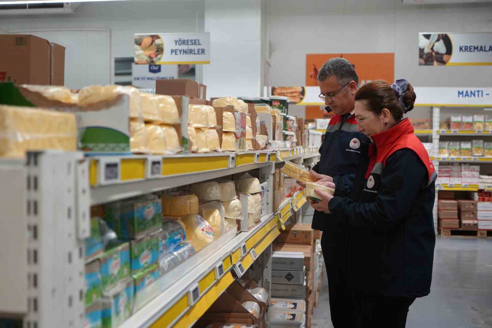 Samsun’da gıda denetimlerinde 285 işletmeye 23 milyon TL ceza
