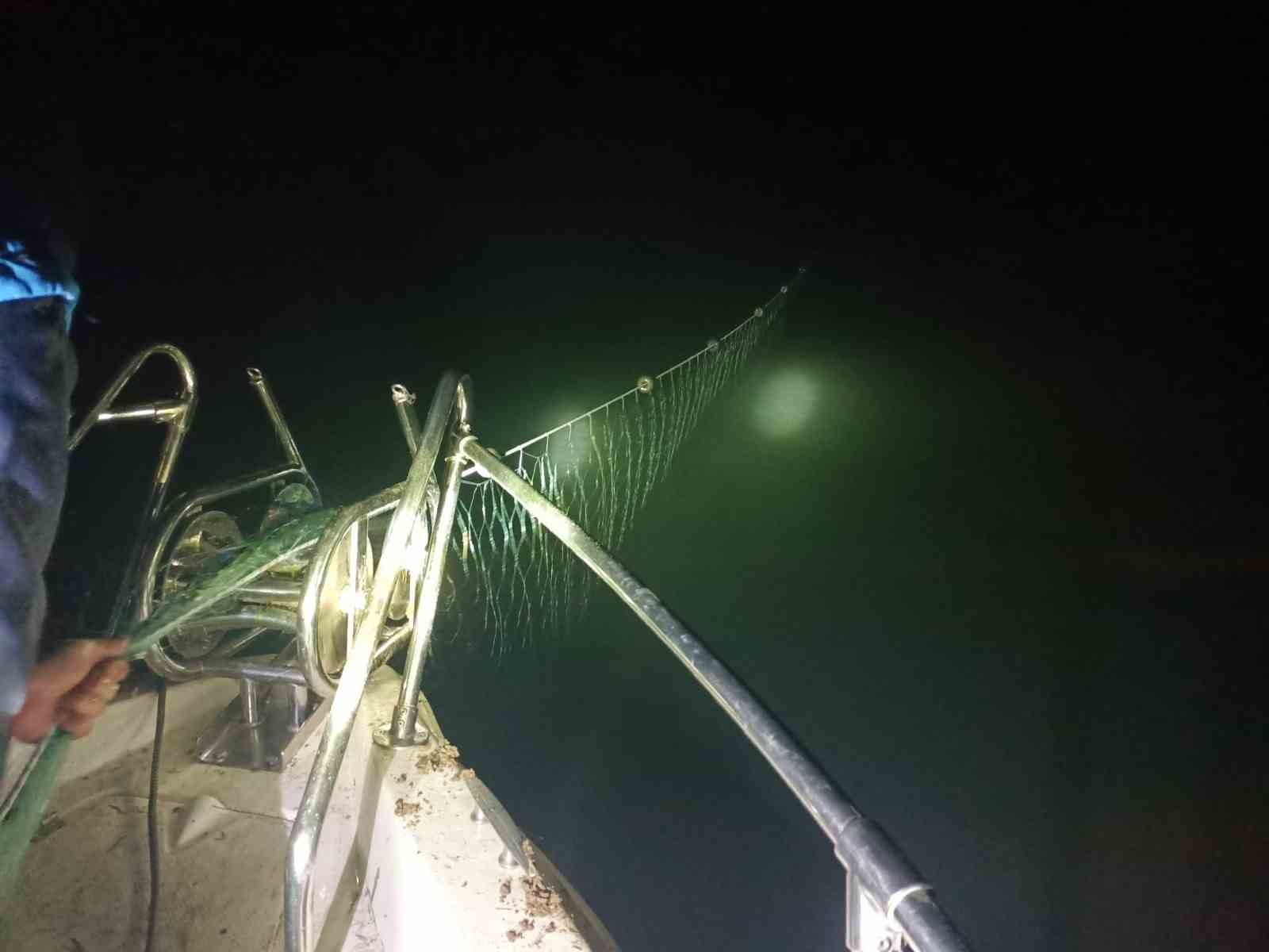 Samsun’da kaçak avcılığa geçit yok: 60 kiloluk sazan geri salındı
